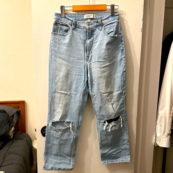 Abercrombie The Ankle Straight Jean - Picture 1 of 5